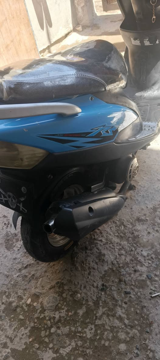 سلام عليكم اخواني عندي هاي الماكس عدله اريد ابيعها السعر 450 محتاز وريد ابيع شراي يراسلني مكاني كربلاء


**إذا كنت صاحب هذا الإعلان وتريد حذفه لأي سبب، رجاءا أرسل رسالة إلى الدعم الفني**