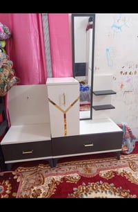 غرفه للبيع • نضافه • مرخصه