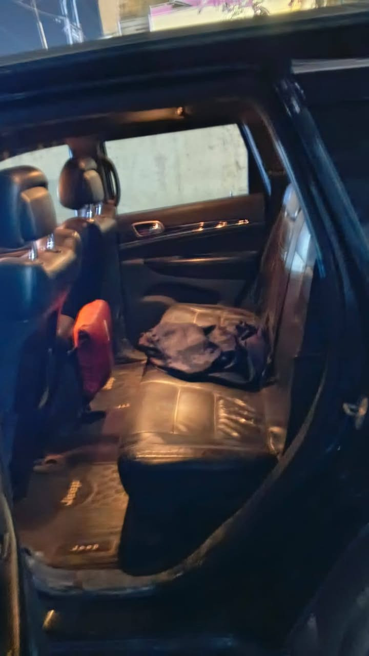 السلام عليكم سياره جيب شيروكي 2017 سياره جاهزه مكينه كير كفاله البيع حادثه قبق جنطه فول عده الفتحه رقم بابل مداور ثاني يوم مكاني ديوانية رقم الهاتف *********** واتساب السعر 185 وقابل للتفاوض واسف على الطلاله
