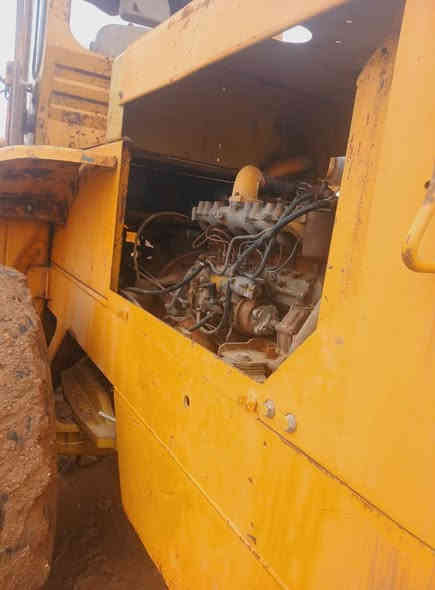 السلام عليكم ممكن للبيع 70 موديل 81 ماكينه وقير جدا كفاله كفاءه العامه جاهزه للعمل المكان ميسان العماره الاستفسار على. ***********
