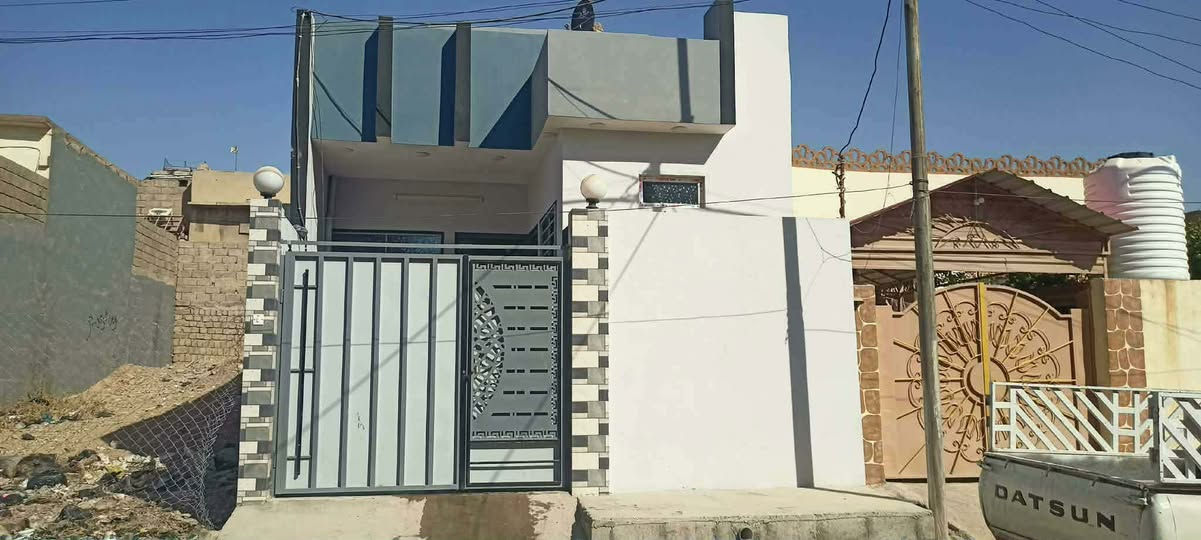 بيت للبيع 
العنوان موصل حي الانتصار شارع 60 
غرفتين نوم وصاله واستقبال ومطبخ وحمام وكراج 
بناء حديث نهايه 24 فول نظافة 
مقدمة ولباقي قسط 
ملك صرف الزهور باسمي ويتحول باسمك بعد المكاتبة
تواصل خاص


**إذا كنت صاحب هذا الإعلان وتريد حذفه لأي سبب، رجاءا أرسل رسالة إلى الدعم الفني**