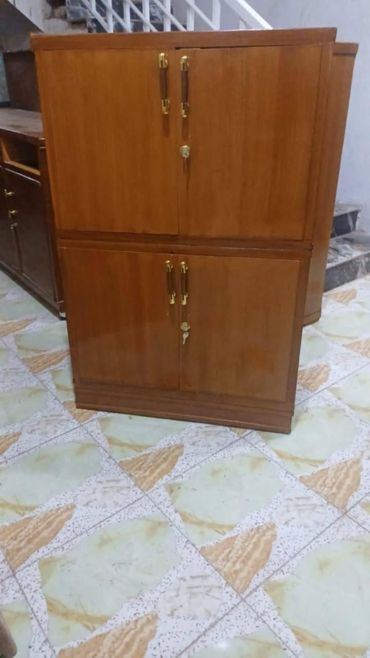 بوفيه زغيره وميوزه تسكام جداد سعر مناسب مكان حله ابو غرق شراي يتصل على رقم *********** اني مكلفه سعر مويمي
