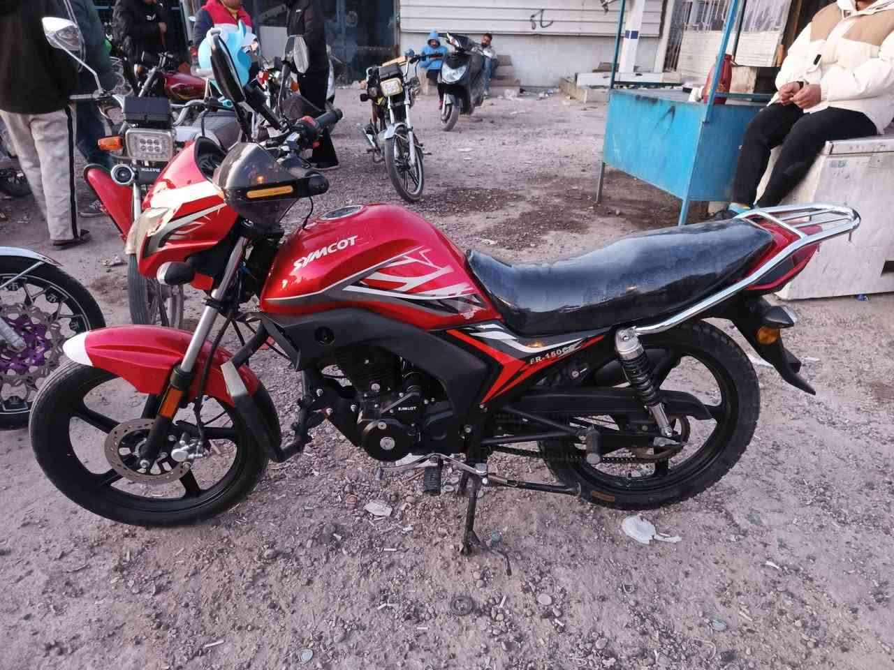 ملاحظة سلام عليكم مكلف بل نشر دراجه سيام ياباني كفاله عامه بعدها زير ( #مليون100
مكان بغداد الشعله ‏‪***********‬‏ دراجه مستعمله فقد شهر بعدها زيرو تفاصيل يم صاحب الرقم شراي هله بيك مو شراي لتعلق
