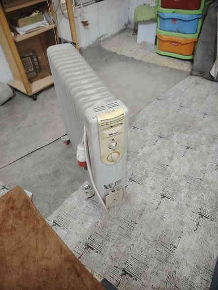 السلام عليكم اغراض مستعملات للبيع اللي محتاجين يراسلني على الواتساب    ***********
