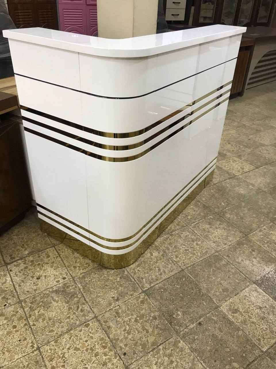 ميز استعلامات 
قياس 120 سم
ارتفاع 130 سم
السعر 240 الف بغداد, العراق


**إذا كنت صاحب هذا الإعلان وتريد حذفه لأي سبب، رجاءا أرسل رسالة إلى الدعم الفني**