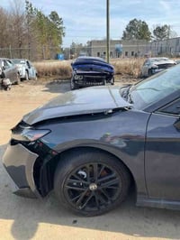 كامري 2025 se  هايبرد   رقم بغداد تحويل ثاني يوم   ماشيه ٣٠٠٠٠ كيلو  ا...