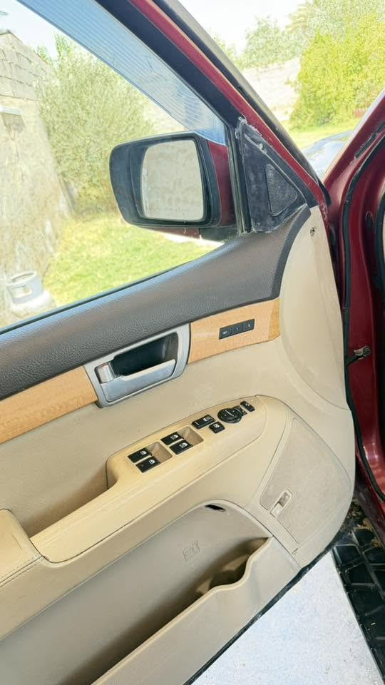 مهافي فول مواصفات خليجي مديل 2010 لون احمر  رقم بغداد بسمي هزه رقم جديد
محرك 6/سلندر 3800 بيها خيط بخار
كير اوتو وعادي
فتحه سقف
بصمه تشغيل 
موس فور ويل 4/4
كشنات جلد تدفئه تبريد
حساس خلفي كامره خلفيه
خزن ميموري كشنات كهرباء
3قطع تبريد شغال 
7 راكب 
ثلاجه داخليه
مري شفط تنزل ويه البك
اشاير بالمري
تحكمً ستيرن
جنطه كهرباء
حداديه نظيفه 
تخم تاير جديد
السياره صبغ عام بيها ضرر خلفي معمر جاهزه من كلشي
السعر 77 بيها مجال 
العنوان ديالى شهربان
***********
يرهم مراوس
