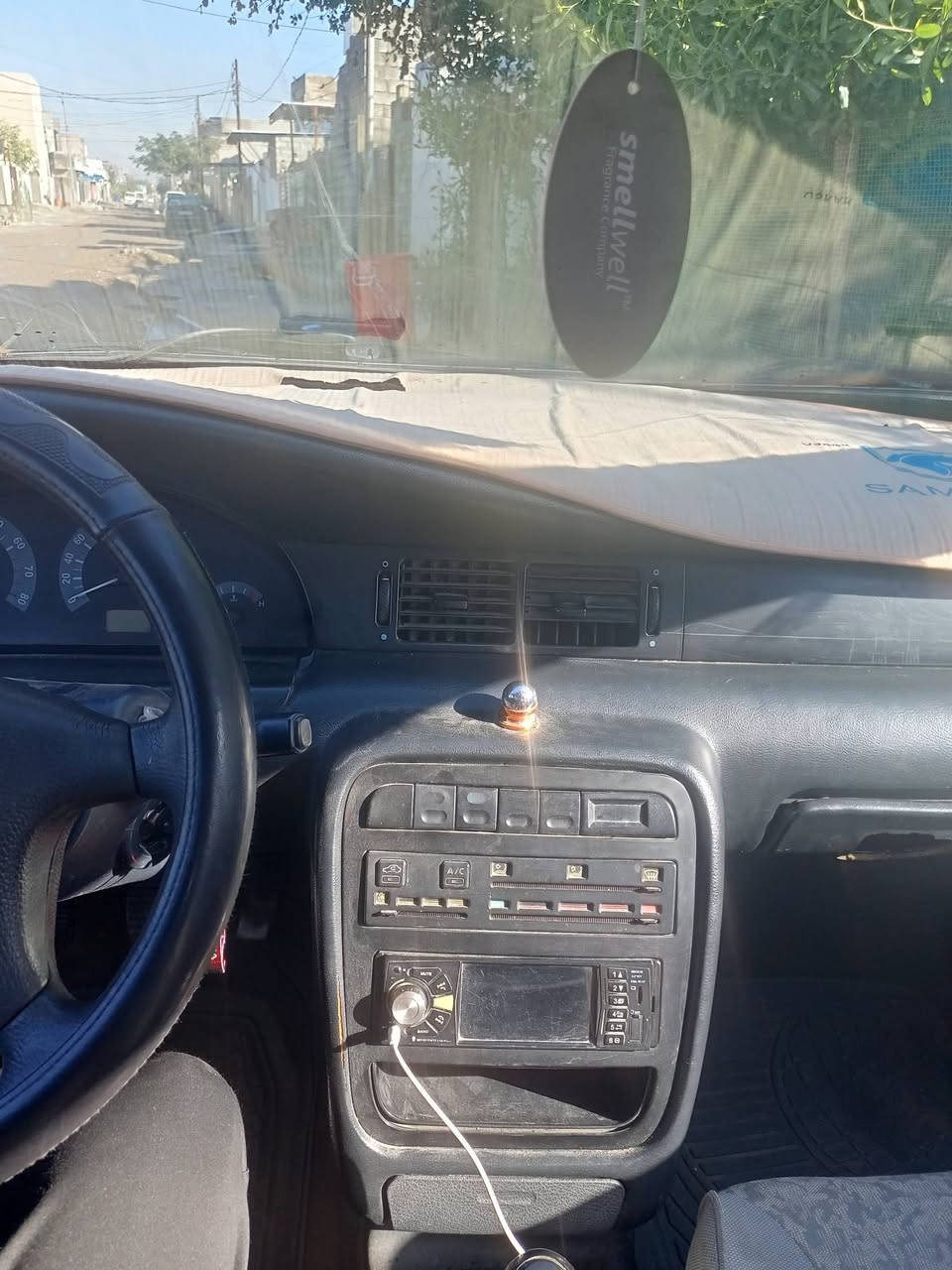 السلام عليكم اخوان سمن موديل 11 بلاديه سياره سياره ما بيها ضربه خير من الله حداديه تخم تاير جديد سياره حداديه 100% السياره رقمها بغداد سعر 42 ورقه وبيها حق الجيه مكاني كركوك سنويه لل 27 كربون مال بنزين بيها السياره ورقم الهاتف ***********
