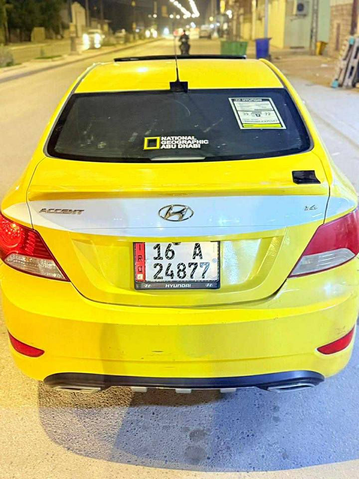 السلام عليكم ورحمة الله وبركاته اخوان سياره
اكسنت تكسي موديل ٢٠١٥ خليجي 
بيه تبديل جاملغ الامامي فقط 

رقم قادسيه انكليزي مداور ثاني يوم 
السياره فول مواصفات لخير 
المحرك ١٦٠٠ مرغوب 
السياره حيل جديده 
السياره جاهزه من كلشي كير تبريد المحرك حداديه مكفول 
الاستفسار اكثر اتصل على الرقم أو على واتساب مكان السياره المثنى قضاء الرميثه *********** حمزة, القادسية
