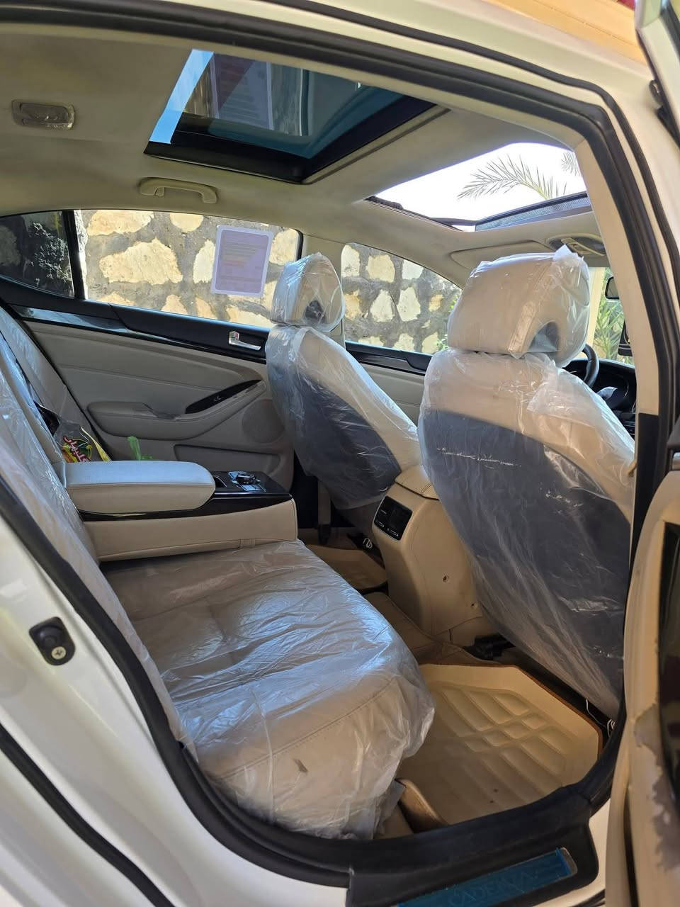 كيا كادينزا
موديل 2014 خليجي
محرك 3500– 6 سلندر 
رقم سليمانيه بسمي الجديد
مكفوله كفاله عامه
السيارة جاهزة من كلشي بدون اي نقص 
المواصفات✅ فول لفول
-تشغيل بصمة مع بصمة الابواب الامامية
داخل VIP 
-انارة بالمرايات والابواب الامامية
-كاميرا وحساسات خلفية
-بردة خلفية متحركة
-تبريد قطعتين
-تخم تاير جديد
-كشنات كهربائية جلد تدفئه
-لد امامي وخلفي
-تحكم كامل بالستيرن
-شفتات ستيرن رياضي
-نظام ترحيب 
-سماعات انفنتي 12 سماعة
-اشاير مري+شفط+مري اوتو مع البك 
وباقي مواصفات الكادينزا معروفه
**اخوان بل عافيه ع ياخذه السياره 
السياره جديده ومابيه اي عيب او نقص
السعر ١٦٥وبيه مجال شي بصيط  
العنوان كوت واسط *********** واتساب
بل خدمه لي ماعنده بلاش اله
