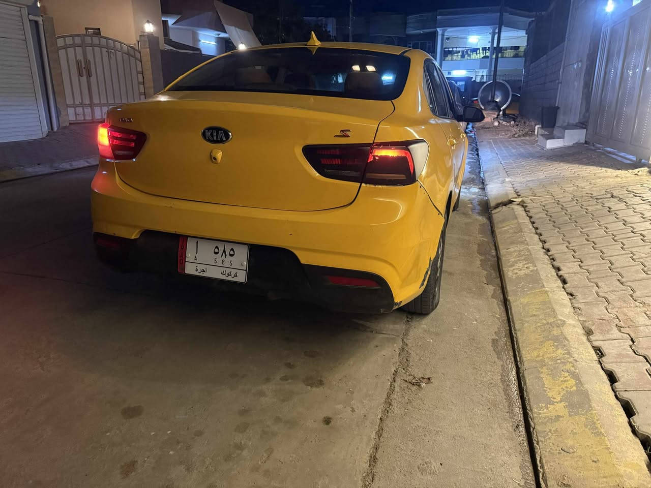 إسلام عليكم سياره كيه ريو اللبيع موديل 18سعر 90. بي مجال  ارقم ***********
