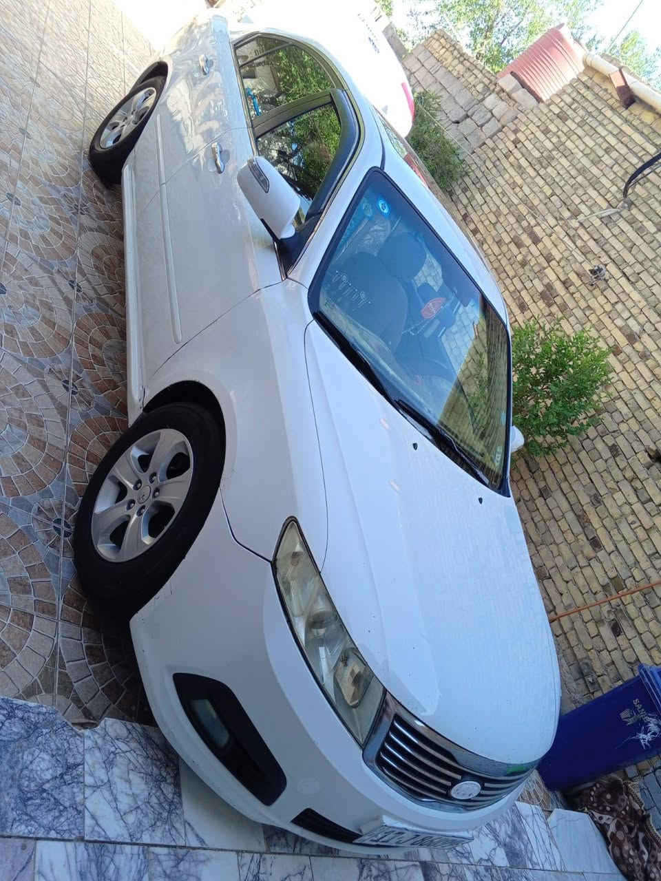السلام عليكم
كيا اوبتيما للبيع 2009 خليجي بغداد بسمي دولي تحويل مباشر 
كير مكينه 2000 دوش جديد 
حداديه جديده 
تبريد خير من الله 
تواير فوك نص عمر 
فول مواصفات عدا البصمه 
سياره جديده وجاهزة وبسمي شخصياً
السياره بيها قبق جنطه مصبوغ بدون دواخل ولاتبديل ولامعجون فقط صبغ حوض سليم 
بنيد مفتوح وجاملغ العبري 
بدون اي قطعه تبديل شرط الفحص ولاضربه داخليه 
مكان السياره ذي قار قضاء النصر 

***********
***********

السعر 118
بيها مجال
