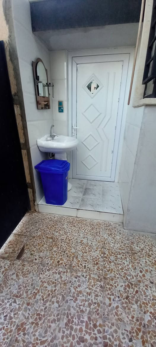 للبيع للبيع 🏠🏠 
دار في حي السماح الأساتذه خلف الأركان / قرب مدرسه الكويتيه / المساحه / ١٠٠ متر / البيت فول / اتجاه شمال / سيراميك  + 
خدمات ماءفول💦+كهرب+تبليط
صنف العقار +كرت بلديه + مقدم معامله للتمليك / السعر ٥٧ مليون وبي مجال /  للأسفسار الأتصال على الأرقام + *********** / *********** / يوجد لدينا عروض في حي السماح / الأولى + والثانيه + يوجد لدينا عروض في حي السماح / زراعي / سكني  / تجاري /
