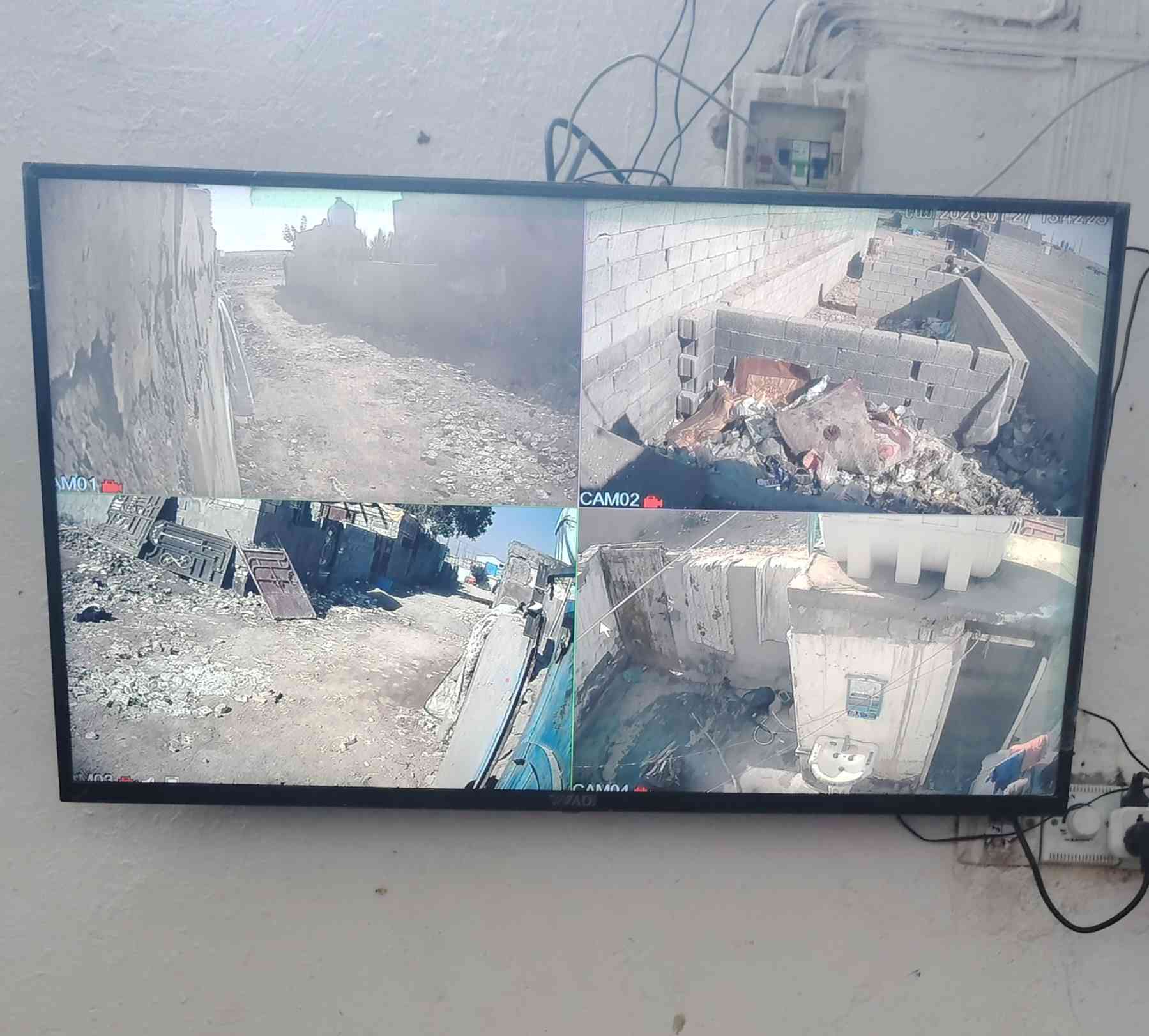 السلام عليكم
كامرات للبيع من نوع الدهوه 
كاملات مكملات  بس تنصب وتشغل
يجي وياهن ماوس وريمونت 
الدوانم مقابل شارع الشمري 
*********** سعرهن 95 وبيهن مجال
اترجاك مو شراي لاتطي سعر من يمك
