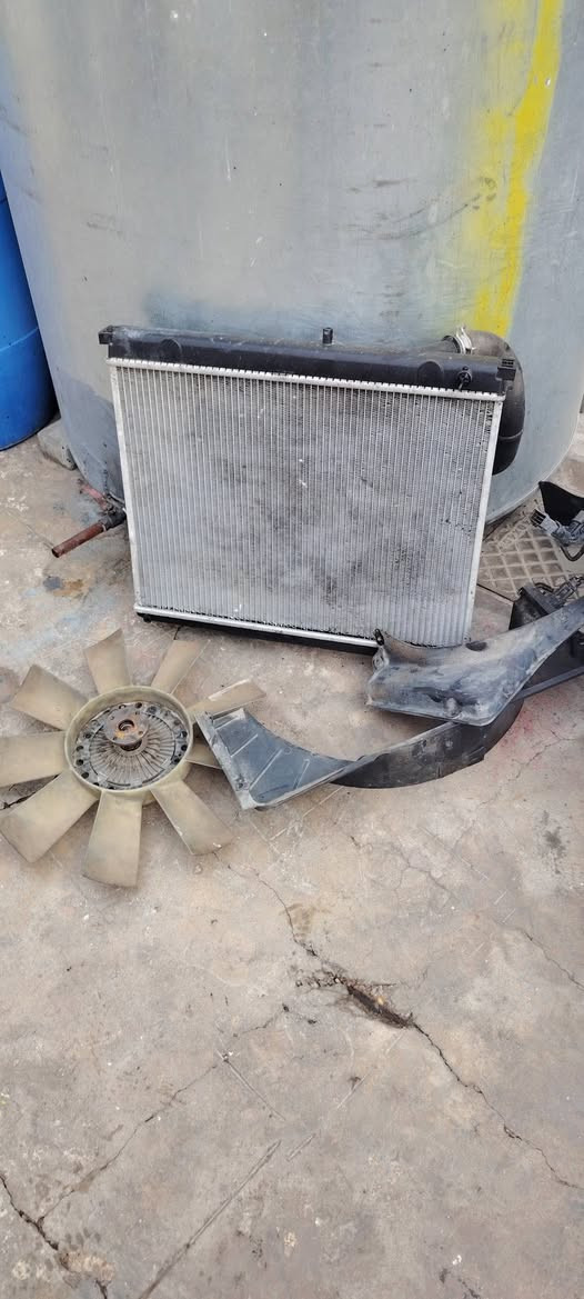 السلام عليكم مكينه مشترك للبيع بيها بخار وياها تفرعاتها سلف جديد كلج قبل شهر مشدود بم نضيف
داينمو جديده راديتر جديده السعر 750 مكاني بغداد المعامل ***********
