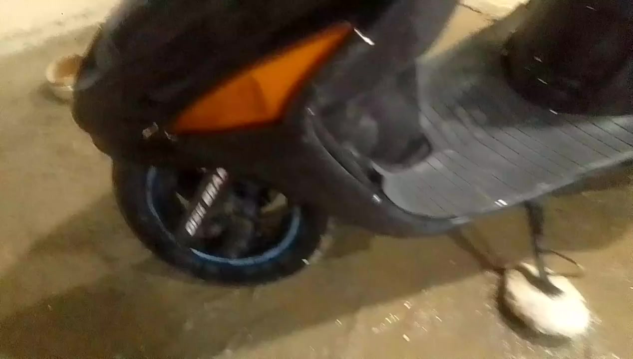 دراجة فراشة فحل
الدراجة نقصه بس صالنصه ونقوصات بسيطه 
شغاله هندر واحد 
200 وبيه مجال 
مكاني دوانية مركز 
تجفيته جديده الدراجة مصارله سبوعين


**إذا كنت صاحب هذا الإعلان وتريد حذفه لأي سبب، رجاءا أرسل رسالة إلى الدعم الفني**