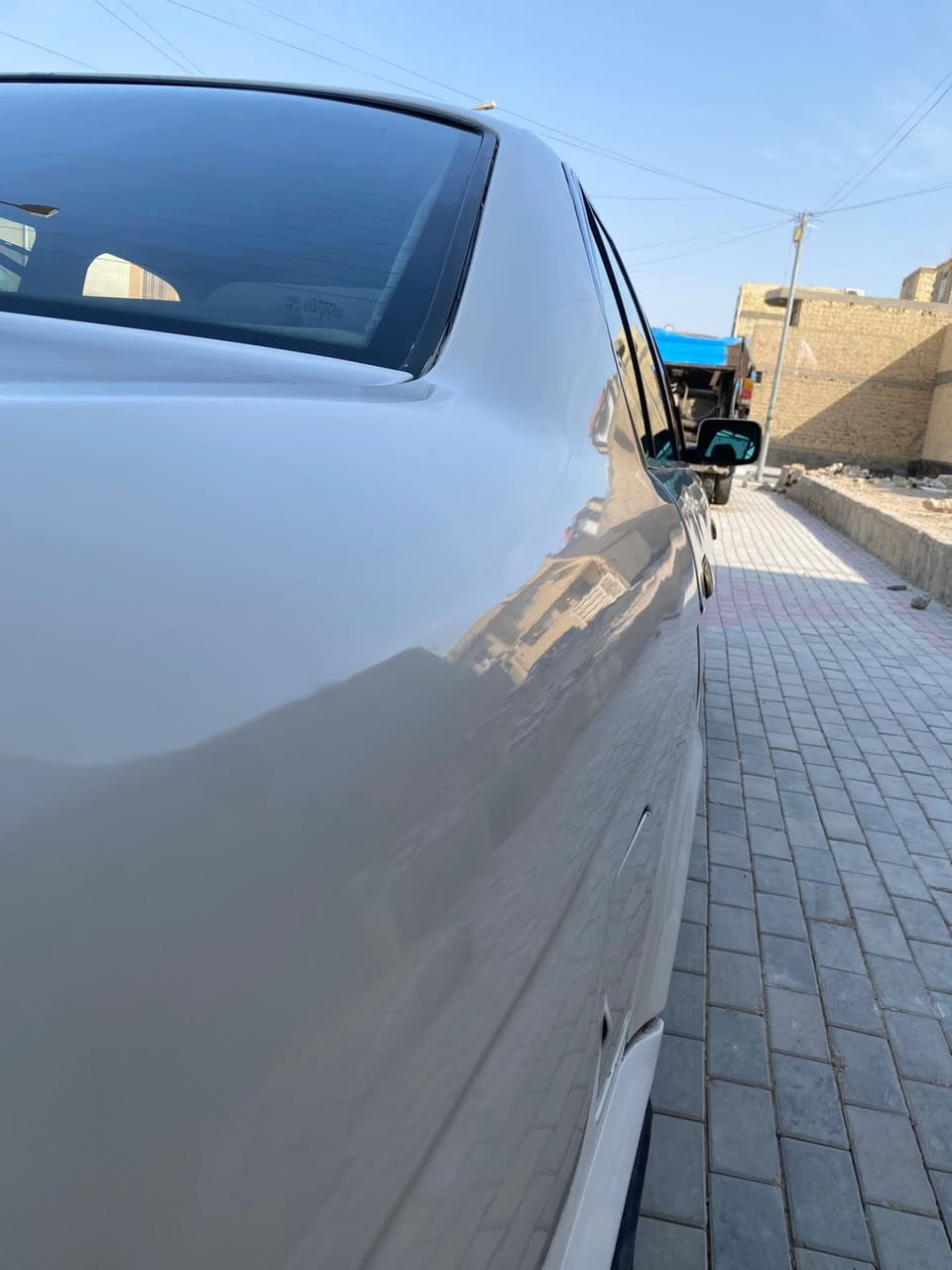 سلام عليكم سياره بي ام 525البيع فقط مكفوله من الضربه فقط مصبوغه عام الجماليه. صبغ الشمال مكينه بلاديهً مسكر عدل كير محرك خير من الله صدر خلفي امامي جديدتبريد ثلج قطعتين  سنتر لك شغال سلايت طكتين بجم عريض سياره كهربائيات كله شغاله منضومه زنون عالي سياره جاهزه من كلشي رقم سليمانيه إنكليزي بسمي سنويه 2030 سعر64وبيها مجال مكان كربلاء  رقم الهاتف ***********
