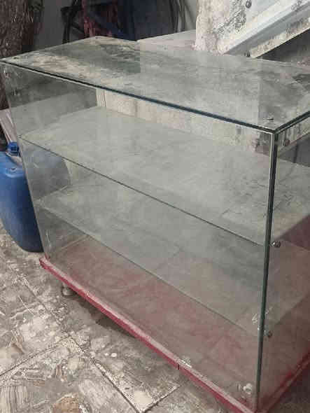 السلام عليكم اخوان غراض مسخدمة للبيع ميز جام سعر ٣٥ ميز المنيوم سعر ٦٠ فاترينة سعر 35 رفوف عدد 8 سعر ٢٠ عارضة سعر٢٥ سقف ثانوي عدد 28 سعر ٣٠

مكاني الناصرية الإسكان الصناعي 
*********** ناصرية
