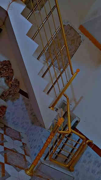 سلام عليكم بيت أمامي مساحه ١٠٠ متر مربع الفداء شارع ابو لبنان فرع الدوريه مال النجده على شارع عشرين بل ٢٢ بناء كونكريت مسلح طابوك بناء حديث بصف الركن كافه الخدمات متوفره كهرباء ماي مجاري تبليط البناء حديث رقم العقار ٢٢٠٨٧ رقم الهاتف *********** السعر ١١٥
