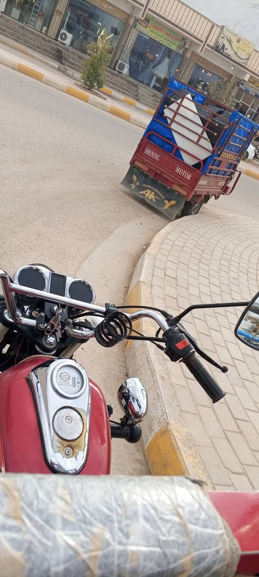 السلام عليكم طرطوره البيع موديل 23مكمركه وكامل بسم محمد مزهر  سبير مانزل مغلفه محرك مامبدود عل سبانه كشر نضفه كدامك مكان الرمادي الخمسه كيلو سعره 2400وبيه مجال رقم الهاتف ***********
