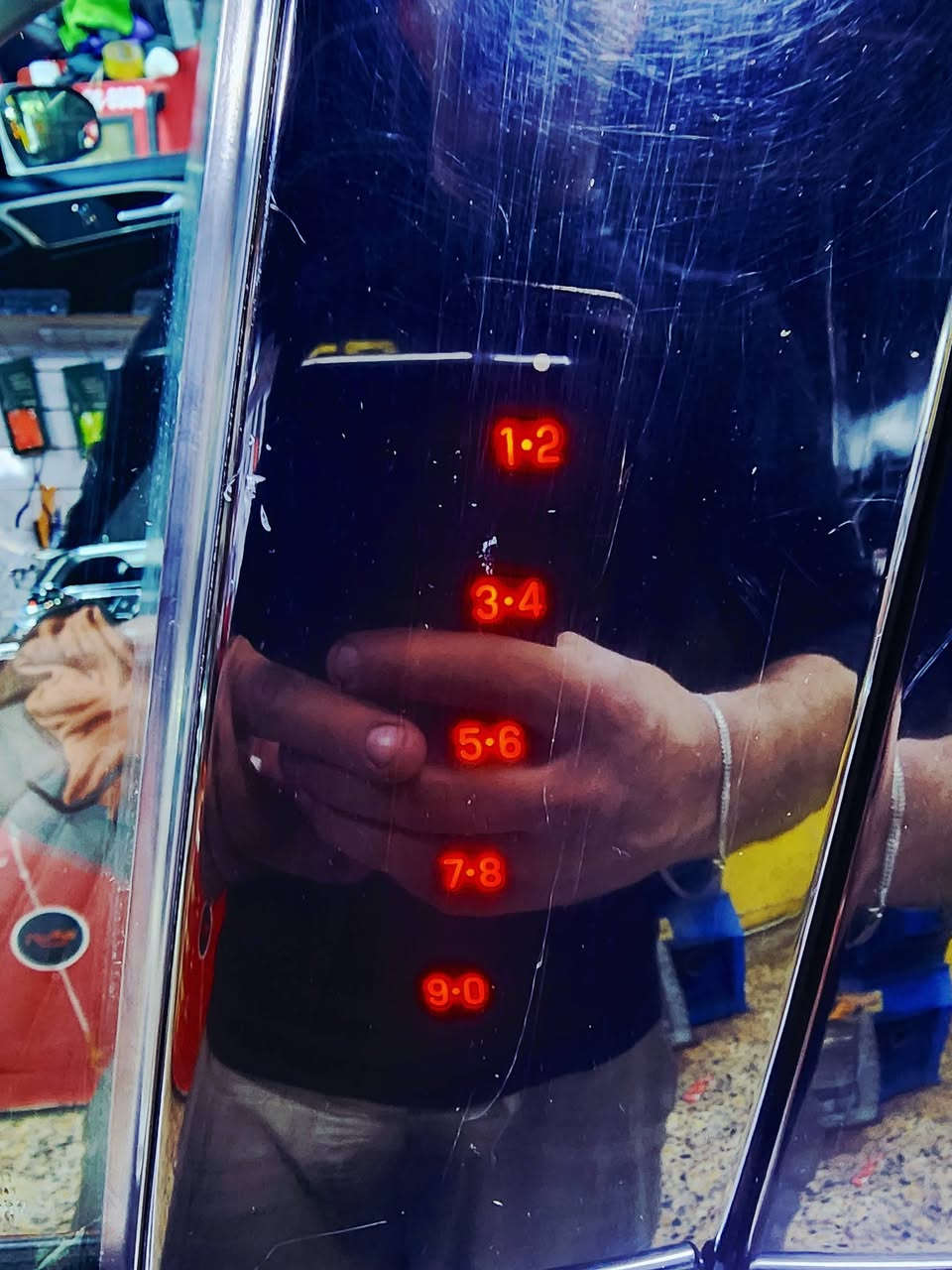 فورد فيوجن 2018 se فووول عدا الفتحه
سليمه ولا ايرباك طاك بيهه
محرك 2500 تنفس طبيعي مكفول 
مري كهرباء واشاير بالمري
موصفاتها تدفئه كشنات كشنات كهرباء السايق والصدر🌋
  رادار خط مسار  نقاط عمياء 🌏
رادار جانبي 
دشبول شاشتين 🌃

تشغيل عن بعد 🚥

 كير ماوس ومبدل الزيت مالته والفلتر بالشركة كامل🛢

 منضومة لايت عالي ناصي زنون درجه اولى🔦🔦

صدر امامي خلفي جديد 

بلاد حساسات اطارات + تخم تاير جديد ☸️

 كاميرا خلفية 
رقم شمالي يعني تخلص من الغرامات 
رقم الجديد وسنويه جديده 
السعر 133 وبيها مجال وتدللون

 السيارة كليين تايتل 
بالعراق بس انصبغ جالملغ الصدر ونص الباب اثر شخط دراجه صبغ درجه اولى 
للأتصال ***********
