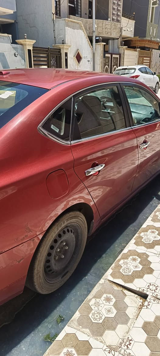 سيارة سنترا ٢٠١٧ 
السيارة بأسمي تحويل مباشرة
المكان الموصل الجانب الأيسر 
***********
