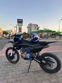 قفاز للبيع الدراجة خير من الله إذا أنت شراي اتصل ع رقم وتدلل(077126906...