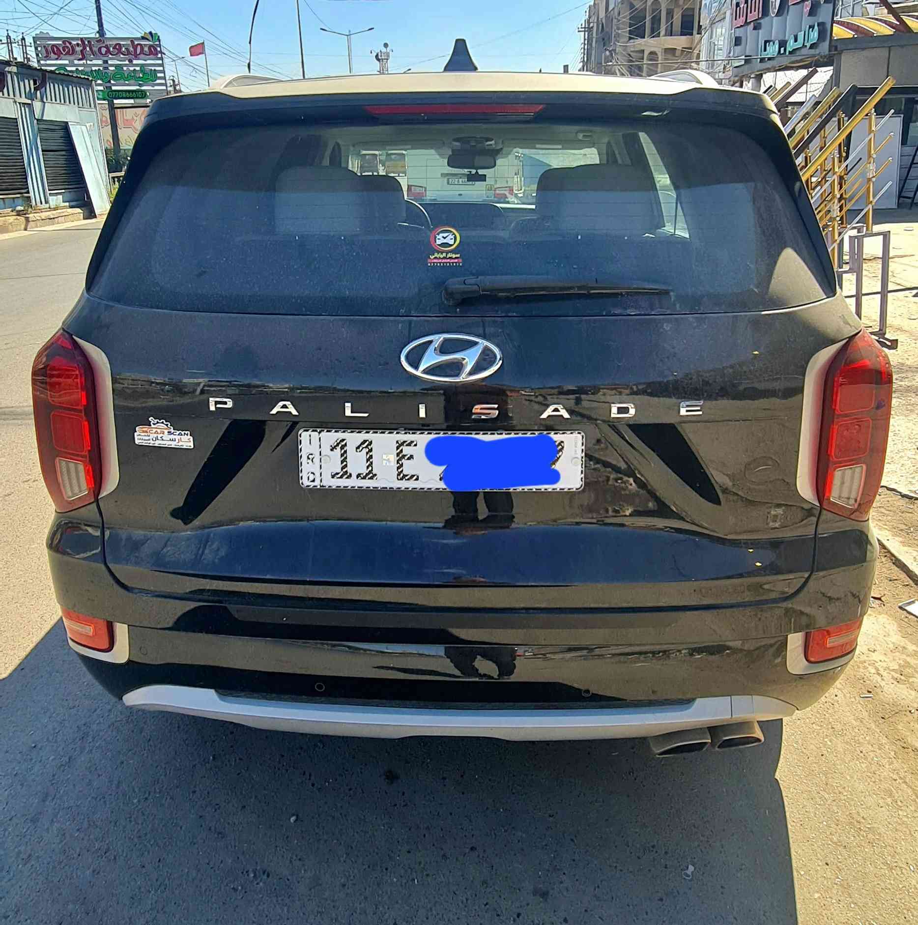 فول مواصفات اعلى فئه لمتدد موديل 2022✅🫰🏻
• رقم بغداد بسمي✅

• شاشة عرض(داتا شو)✅

• المحرك   v6    3.8 <كير ومحرك مكفول✅

• بصمة تشغيل + بصمة ابواب +تشغيل عن بعد✅

-فتحة سقف عدد ٢✅

-سماعات من شركة هارمن كاردن✅

-رادار امامي  + خلفي+رادار جانبي✅

-حساسات امامي + خلفي✅

• كامرات عدد 4  360 درجة✅

• كشنات كهربائي تدفئة وتبريد خزن ميموري✅

• كشنات جلد ابيض ملكي+٧ راكب قلاب كهرابائي✅

• انارة داخليه (محيطيه) ✅

• بردات جانبية✅

• تبريد مركزي امامي + خلفي منفصل التحكم✅

-تحكم ستيرن + شفتات✅

• تدفئة ستيرن✅

• مرايا هيتر + تعتيم✅

• صندوق كهربائي شفط✅

• وضعيات قيادة  (5)✅

• ويل كب حجم  ٢٠✅

• اوتو هولد + نقطة عمياء✅

• سايد بريك بصمة + مثبت سرعة✅

• شحن لاسلكي✅

• إشارات بالمرايا  + إشارات جانبيه✅

• اوتو بريك✅

• تحديد مسار✅

-شاشة ديجتال كبيرة✅

-تشغيل عن بعد .✅

• نظام مانع انزلاق✅

• نظام نزول منحدرات✅

كشنات Vip منفصل✅

والكثير من المواصفات لم تذكر بعد .✅

صور الحادث موضحه بل نشر ✅

مكاني بغداد 
***********
