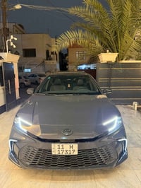 ✅تيوتا كامري 2025  XSE وارد امريكي   ✅اللون سمنتي  توكلر / فول مواصفات...