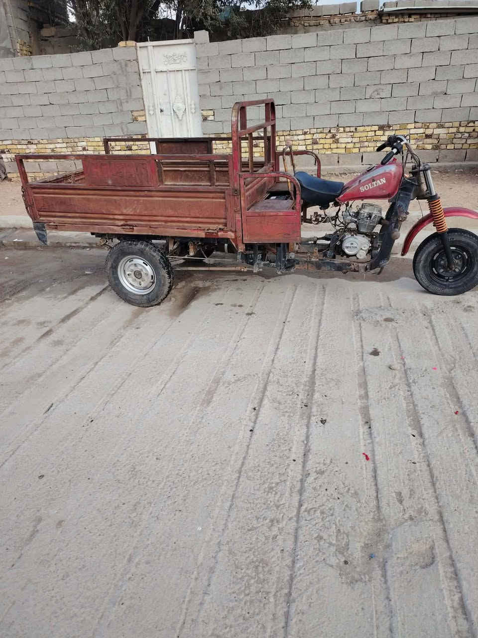 السلام عليكم ستوته للبيع بدون اوراق أوراقه ضايعه مكفوله عشائريا السعر 850 وبيه مجال 
‏‪***********‬‏
