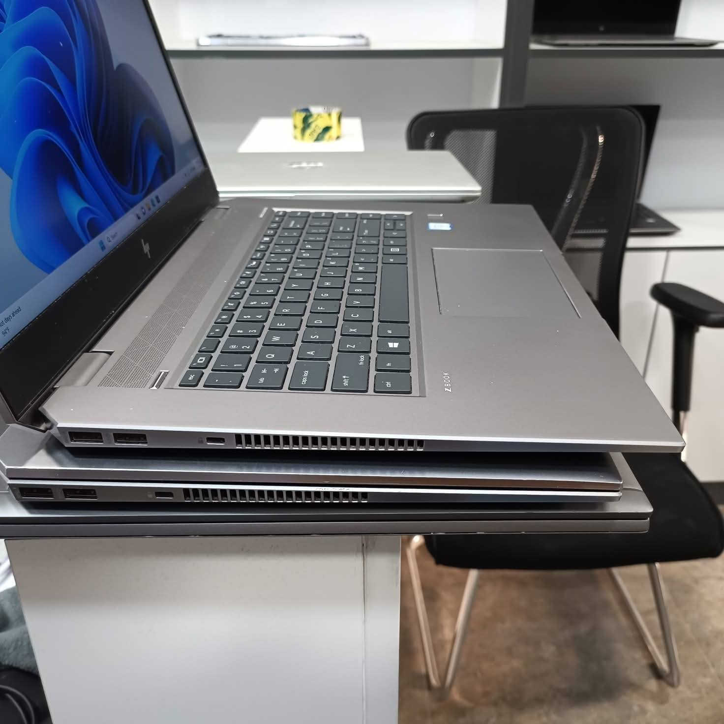HP EliteBook G5 🔹
💻 معالج: Intel Core i7 الجيل الثامن (8U)
🧠 رام: 16GB DDR4
💾 خزن: 512GB SSD سريع
🎮 كرت شاشة خارجي: NVIDIA MX 2GB
🖥 شاشة: 15.6 إنج FHD 
السعر 470 الف قفل


**إذا كنت صاحب هذا الإعلان وتريد حذفه لأي سبب، رجاءا أرسل رسالة إلى الدعم الفني**