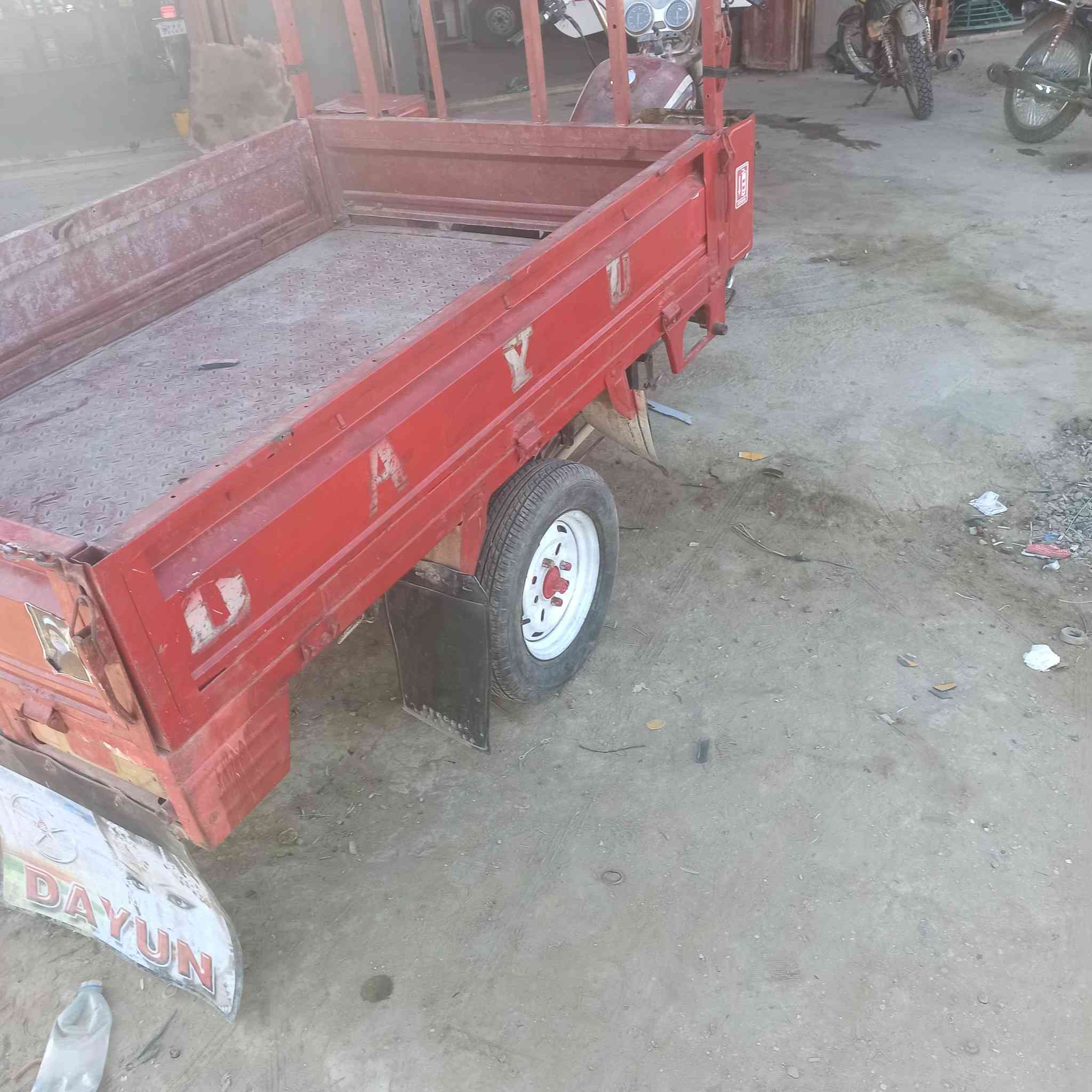 السلام عليكم ستوته  دايون لبيع موديل 15 كفاله عامه  اوراق اصولي  بس لوراق تعبانات شويه لمكان بابل الحمزه الغربي السعر 750 وبيه مجال  ***********
