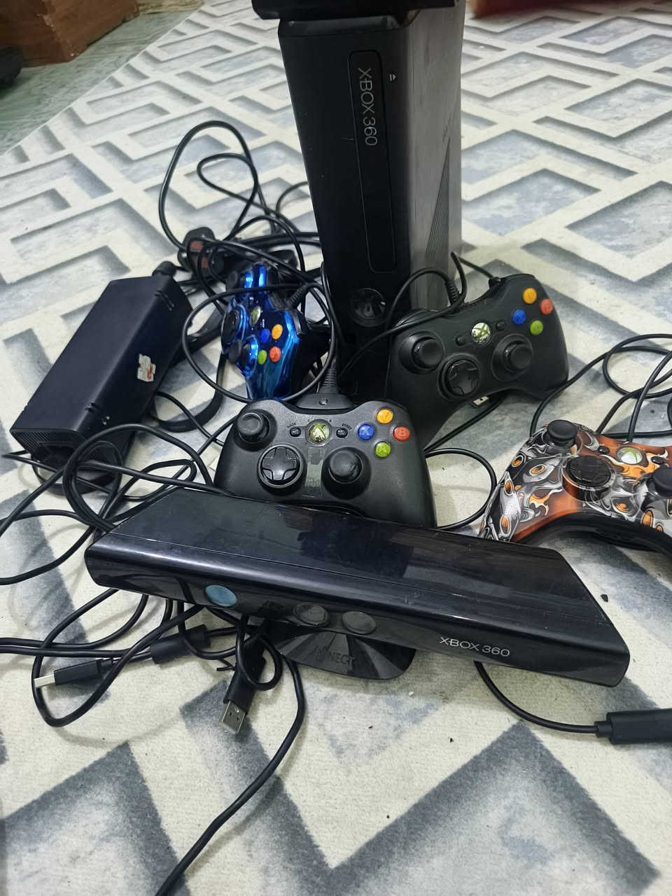 Xbox 360
للبيع كامل ملحقات

يجي الاكس بوكس بلكارتون 

٣ جويستك واير بحالة ممتازة

١ جويستك اصلية شحن بحالة جيدة

كيبل اچ دي اصلي

شاحنة اصلبة

هارد داخلي اصلي ٥٥ لعبة قوية

هارد داخلي اضافي ١٥ لعبة قوية

اقراص ١٠٠ قرص كل الاقراص العاب قوية وما ينمل منه

ووياه كامرة شغالة اصلية واكو العاب كامرة تلعب انت وجماعتك تتونسون 

اللعاب تتضمن طوبة وجي تي اي ٣ اجزاء 

ورزنند ايفل كل الاجزاء وكومة العاب قوية 

السعر ٣٠٠ وبيه مجال ادري سعر غالي بس يستاهل والله سبب البيع محتاج فلوس 

العنوان البصرة قضاء المدينة الجهاز شرط الشغل وبيه ضمان يوم كامل فحص 

واكو توصيل داخل المدينة ٥ الف وخارج ١٠ الف التوصيل


**إذا كنت صاحب هذا الإعلان وتريد حذفه لأي سبب، رجاءا أرسل رسالة إلى الدعم الفني**
