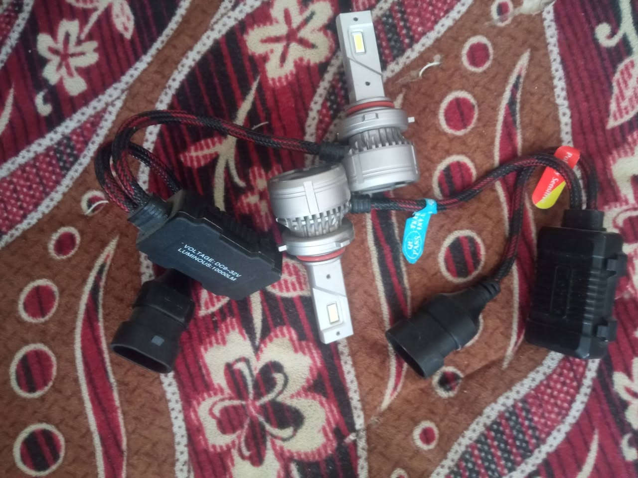 السلام عليكم عند هذا زنون ضمان سنه وشغال وضواه باليل فول سعره 80


**إذا كنت صاحب هذا الإعلان وتريد حذفه لأي سبب، رجاءا أرسل رسالة إلى الدعم الفني**