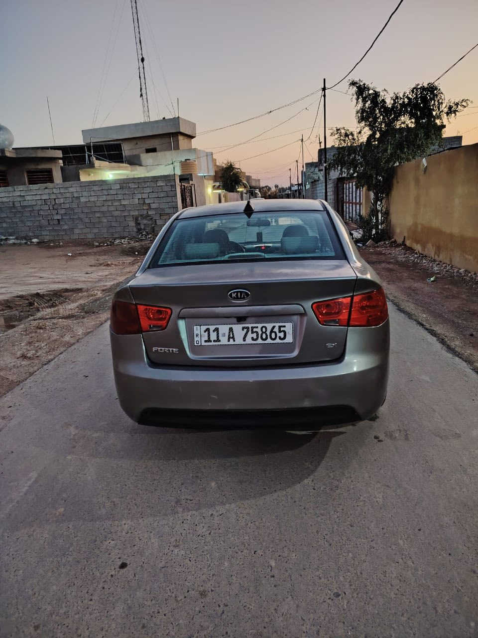‏سلام عليكم كيا فورتي وارده أمريكي مديل 10 ضرر جامرلغ خلفي بدون داخل بدون إرباك بيها صبغ اقل حزام مكينة 2000 دوش السعر 79 مكان السيارة ديالى مكينة كير صدر كله جديد سنوية هزة أرقام جديد رقم السيارة بغداد مكينة كيرمال حاويه جديد (***********

