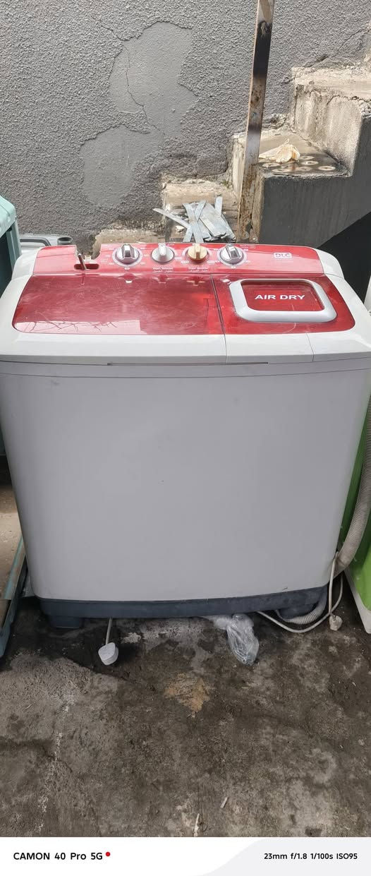 السلام عليكم
غسالات للبيع نضيفات 
سعر الوحده  75 
***********
