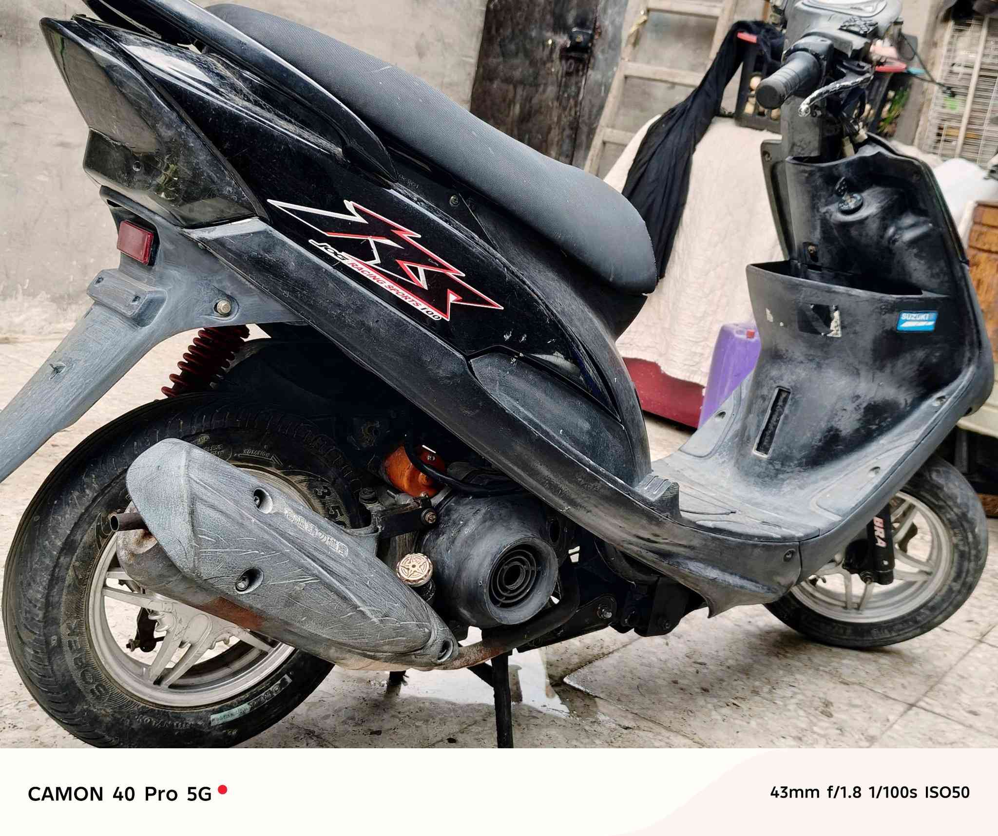 سلام عليكم دراجه عدله كشي مابيه شغاله بس تاركه نقص بس كعكه مل صلنصه شغالله وجديدده لبيع محتاج 
***********
