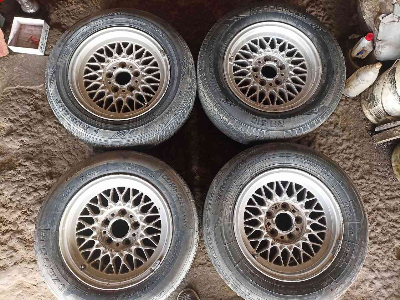 السلام عليكم وي الخليه اصلي مو تجاري مختم مراوس اللي عنده ويل الاصلي اراوسه مكان ديالى شعندك ويل النزله اراوس وياك 18 17 بس كون اصلي مو تجاري لا فطر ولا عواج ***********
