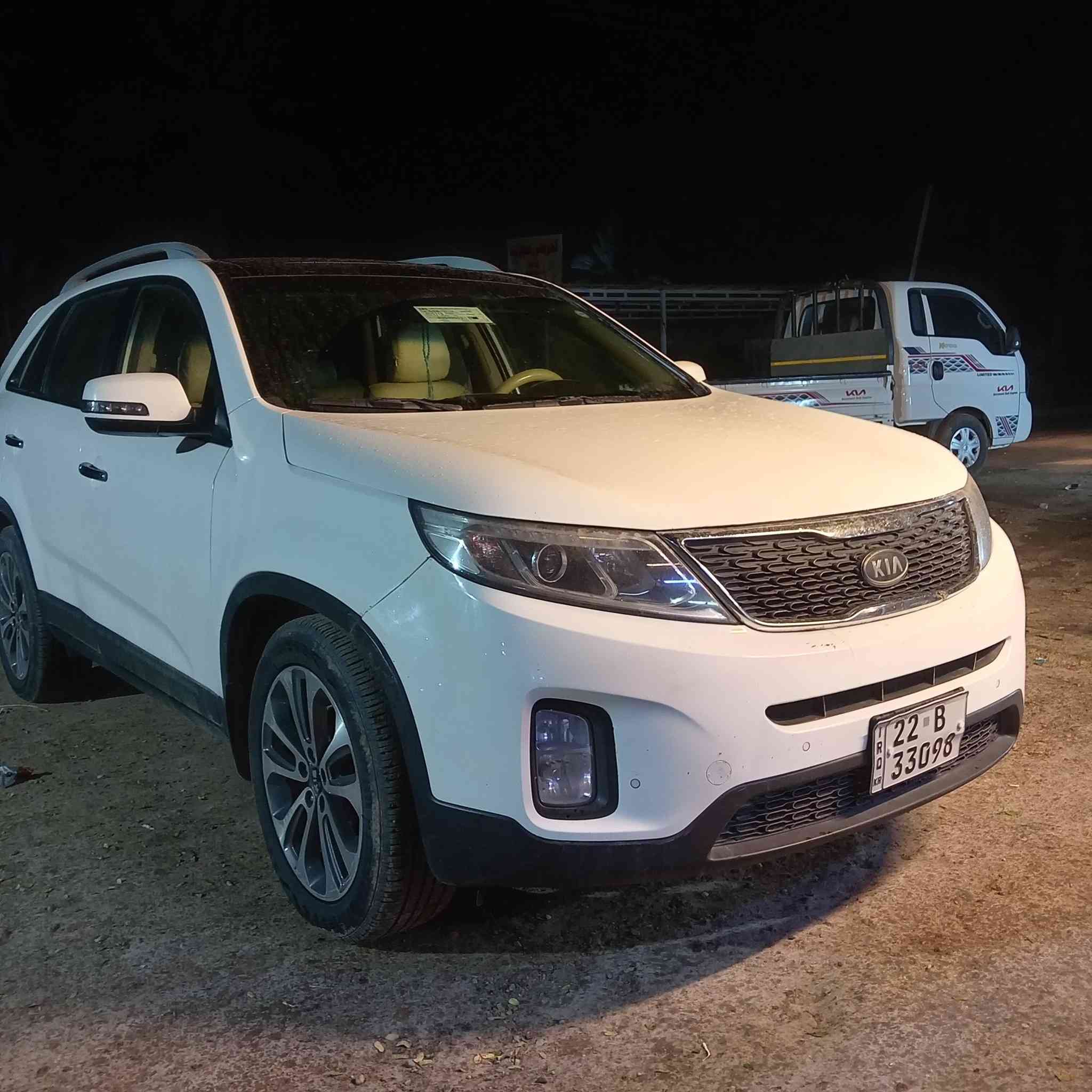 سلام عليكم كيا سورنتو خليجي(كويتي) موديل 13 شكل ل15 سته سلندر سبعه راكب  فول مواصفات ماعده الفور ويل كفاله عامه ما عدا بارد قليل السونار مرفق  رقم ربيل الدولي العنوان بغداد اليوسفيه هاتف ***********  /*********** موجود واتساب بالرقمين
