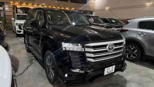 السلام عليكم 
 لاندكروز 2024 ليمتد 
مغلفة نانو سيراميك 
مكفولة كفالة عامة 
بصمة 
فتحة 
بصمات ابواب 
تشغيل عن. بعد 
كراسي تبريد 
4 كامرات 
ستوب لايت خلفي 
كراسي كهرباء 
لحاية 
شاشات 3 + سماعات 
داخل صاج
صندوك كهرباء 
7 اراكب 
تحكمات ستيرن 
سايد بريك دكمة 
شاحن لا سلكي 
ماشية 34 الف 

السعر : 69،500 وبيها مجال 

***********
