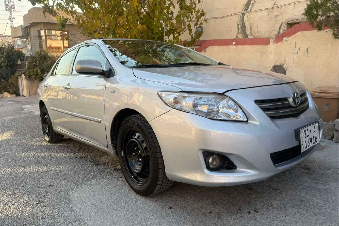 تۆیۆتا کرۆلا 2008 گێر ئۆتۆماتیک 
سەنەوی ژینگەی نوێیە 2027
بەجوانی و پاکی ماوەتەوە 
هیچ مەسرەفێکی تێدا نییە 
تایەی نوێی لەژێرە 

سعر : لە کۆمێنت داوای بکە ڕاستەوخۆ بۆت دێت 🤖 

گێر و مەکینەی بەشەرت 
هیچ کێشەیەکی تێدا نییە 

ژمارەی خاوەنەکەی 
***********
