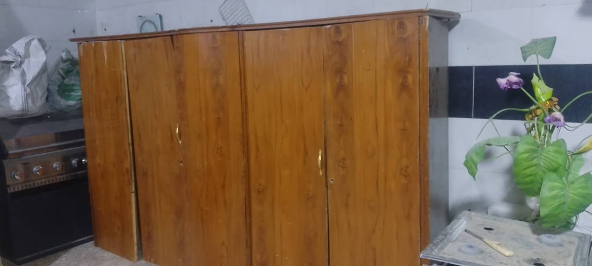 غرفه.ام.4ابواب سعر 60الاف ***********
