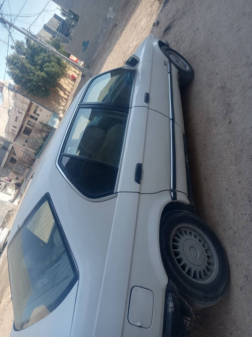 السلام عليكم بيئم دبليو. حجم 735. موديل 89. 6 سلندر  مكينه 3600. رقم بغداد. سياره. حلوه. وكاعده. تخم تاير. صدر. السعر المطلوب 45. وبيهه مجال. مكان السياره.  الانبار. فلوجه. للتواصل ***********
