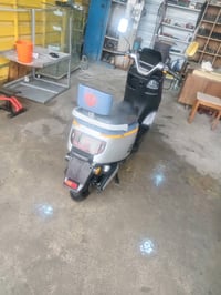 دراجه شحن للبيع بغداد سعر ٦٠٠وخمسين  07766425450 واتساب فقط