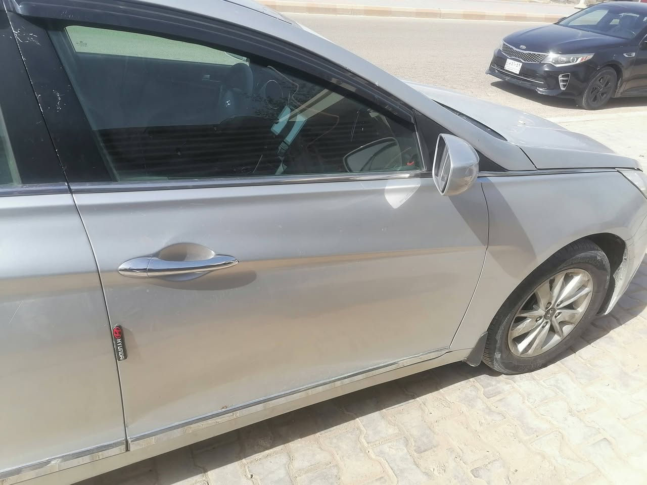 السلام عليكم سوناتا موديل ١١ امريكي صبغ حزام ضربه فقط جاملغ خلفي رقم انبار مكاني الفلوجه تبريد شغال صدر جديد  ترهم نص بنص السياره سعره بالنقدي  ٩٢ وبيه مجال للاتصال ***********
