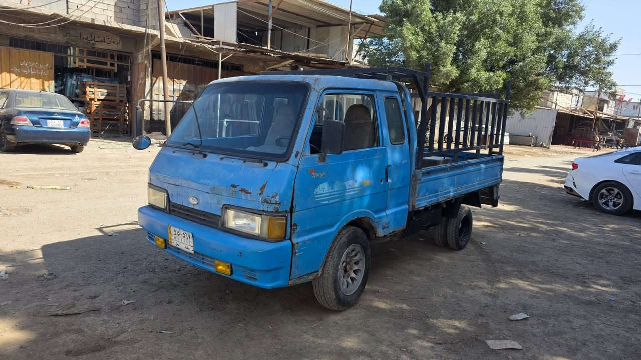 السلام عليكم للبيع كيا بنكو موديل ٩٤
مكينه ٢٧٠٠ مكينه كير خير من الله صدر جديد 

تخم تاير جديد رقم الماني سنويه مساقطه تحويل 

مباشر بيهه رقم الشاصي مو واضح السعر ٣٧ وبيهه 

مجال سياره ماشغل ومتوكف العنون بغداد  

***********
