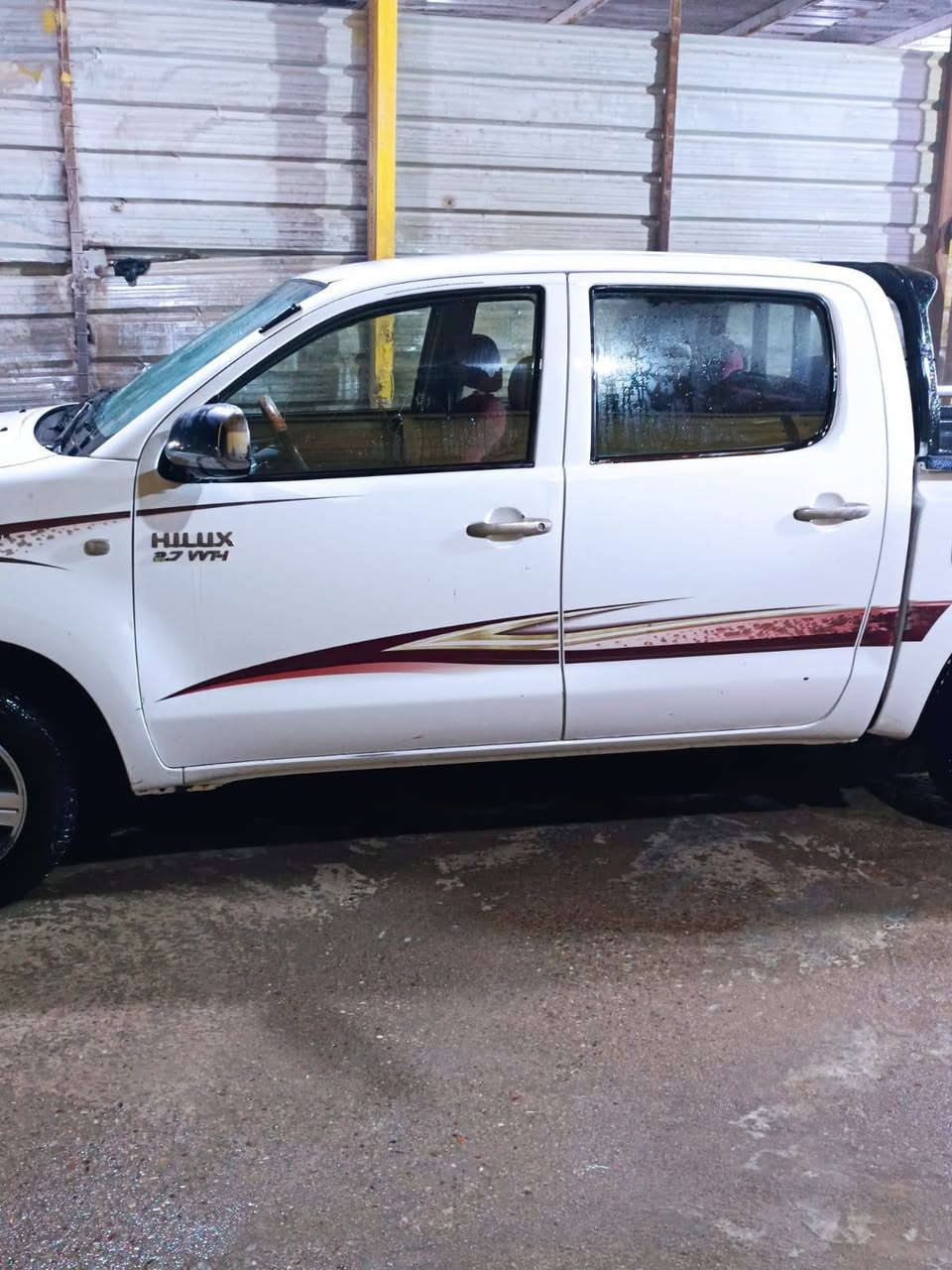 سياره بيكم تيوته فلاونزه موديل 2009 سعودي بدون حادث خاليه من العيب الشرعي سنويه باسمي تبريد تدفئه خلفي امامي رقم انكليزي ذي قار للاستفسار ***********
