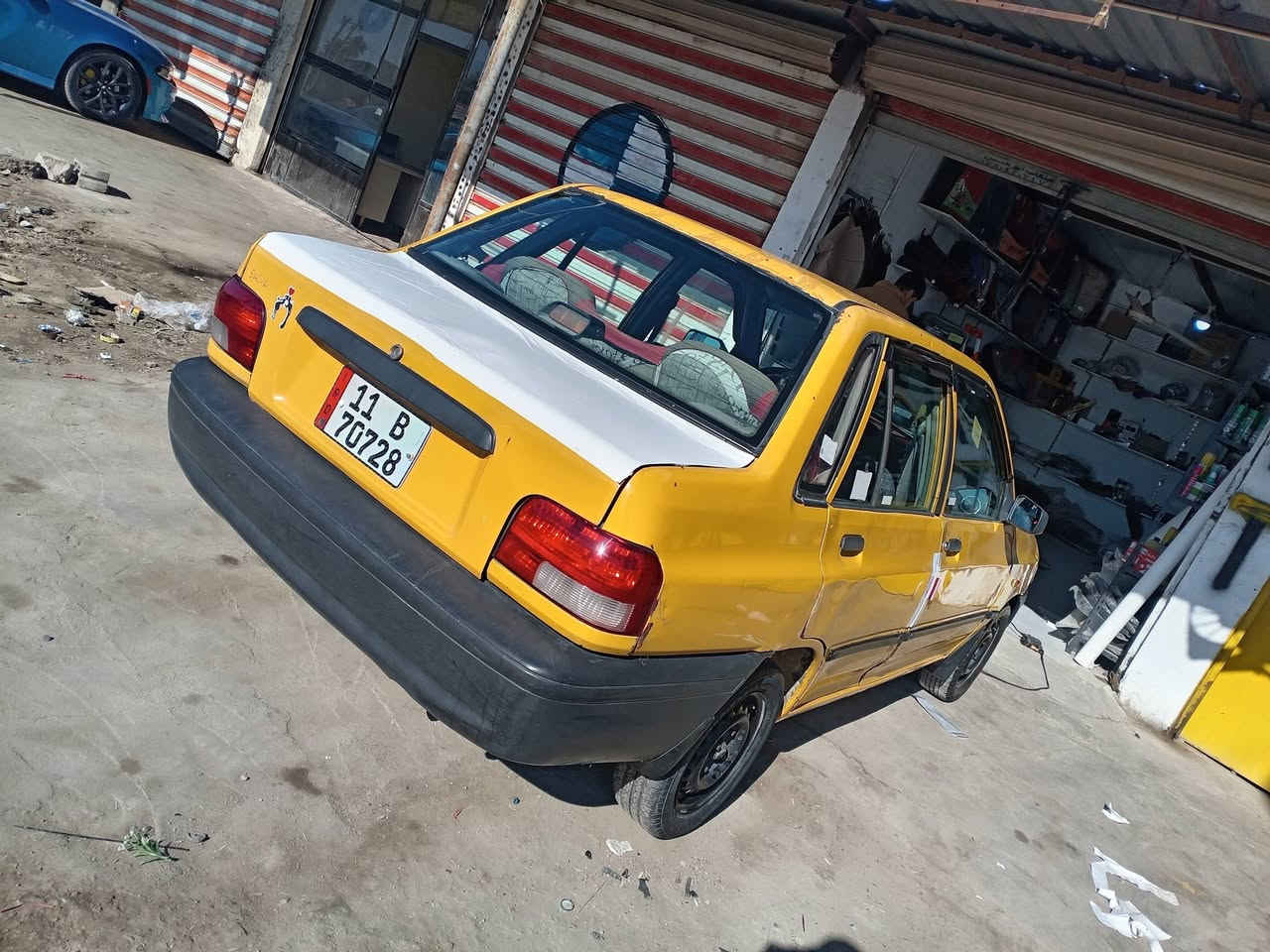 السلام عليكم سيارة سايبا موديل 12 رقم بغداد دولي النكليزي عنوان بابل النيل سياره جاهزه مابيه اي نقص سعر 25 وبيه مجال قليل الشراي يتصل ***********
