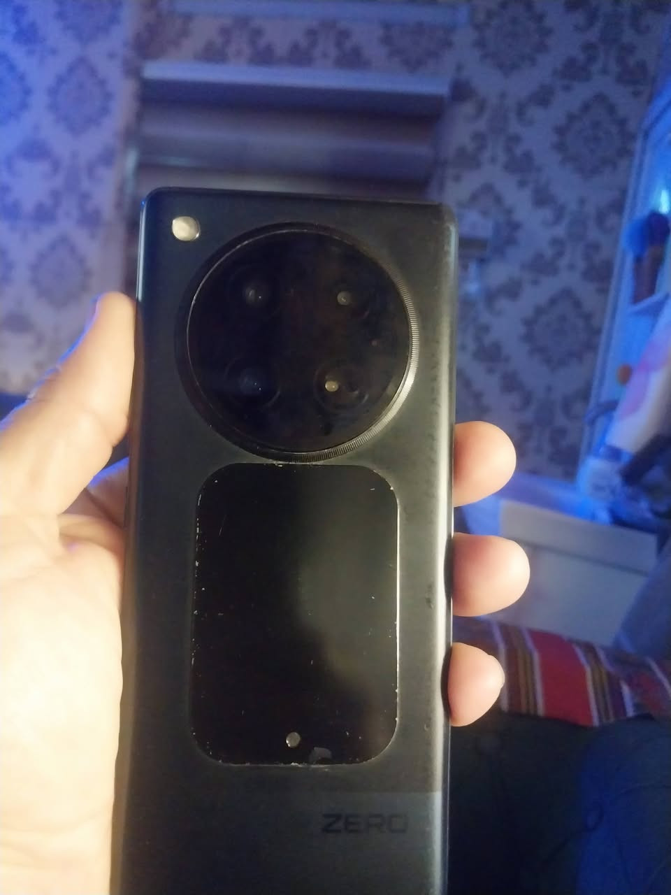 سلام عليكم أجهزة للبيع الأول شاشته مفطره وشغال عل فحص الثاني هم شغال وكلشي مابي بكاني بغداد ***********
