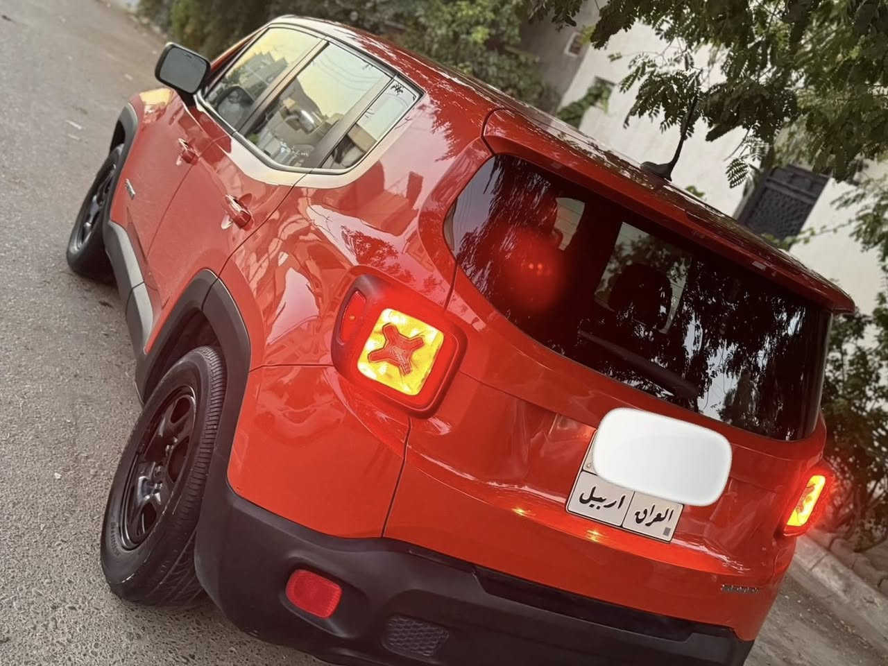 السلام عليكم
جيب رينكد 2016
صبغ فقط جاملغ واحد بدون دواخل شرط 
محرك 2400 مكفول.
السيارة رقم ربيل
المواصفات معروفة
شاشة جبيرة
سايد بريك بصمة
بصمة ابواب
بصمة تشغيل عن بعد شاشة وقياس
ABS
جام اوتو
ويلا بلادي 
يهة بعد هواي مواصفات
بعني سيارة حلوه_
ماشيه 130الف
.
108بيه  مجال بصيط 
العنوان / كركوك
للاستفسار/***********
